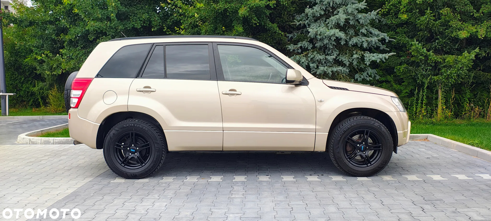 Suzuki Grand Vitara 2.0 Comfort + - 15