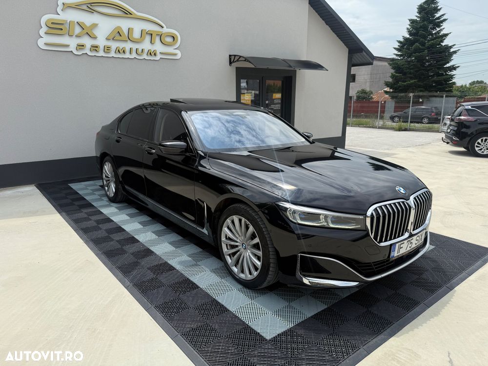 BMW Seria 7 750i xDrive - 12