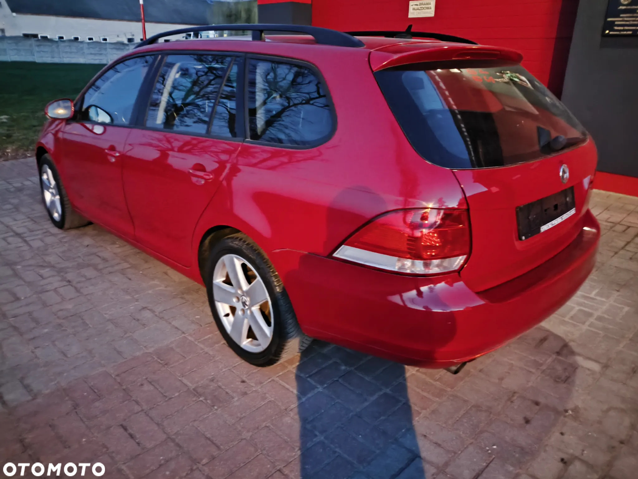 Volkswagen Golf VI 1.6 TDI Comfortline - 4
