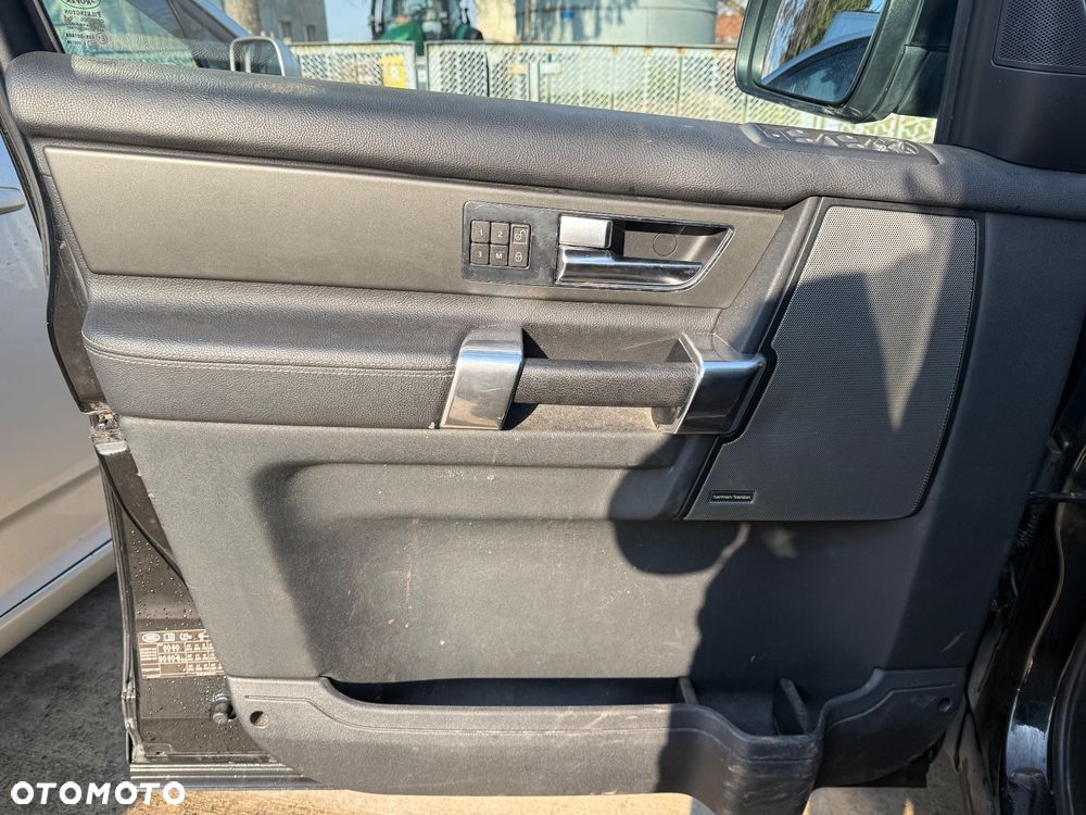 Land Rover Discovery SD V6 HSE - 8