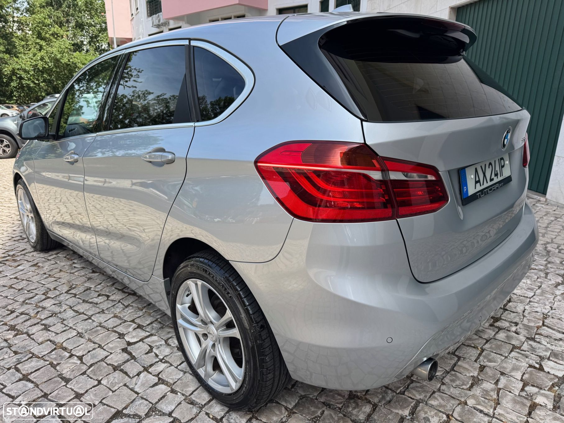 BMW 218 Active Tourer d Aut. Advantage - 24