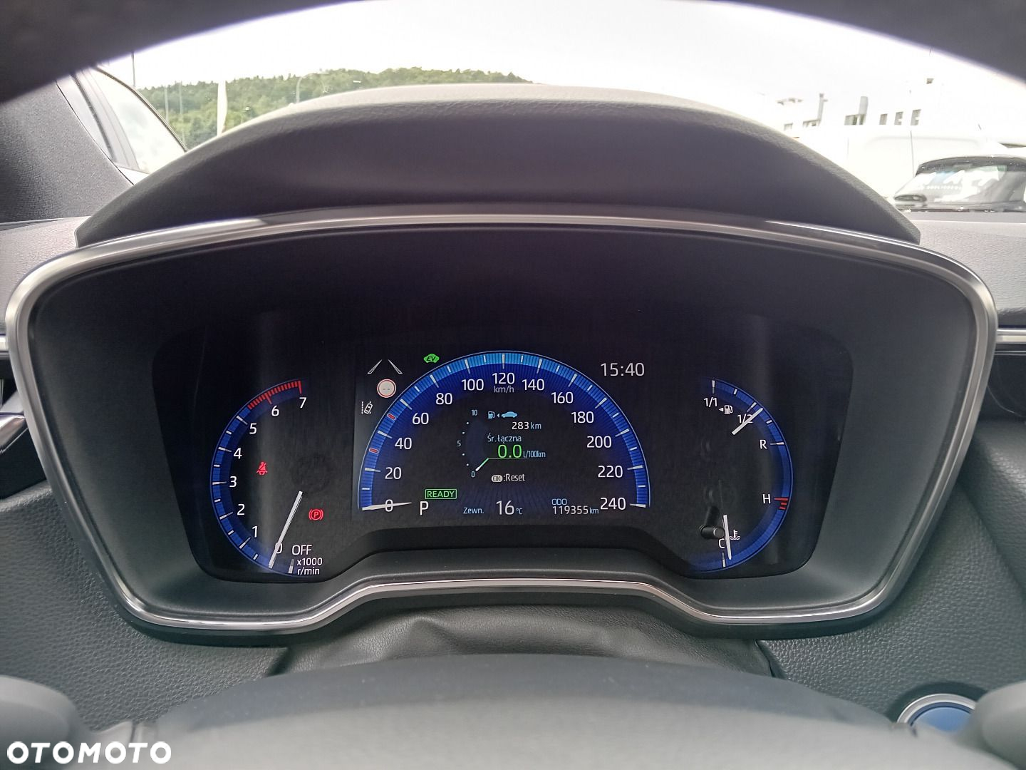 Toyota Corolla - 12