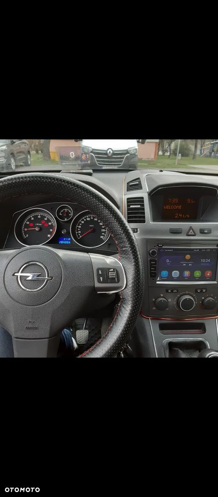 Opel Zafira 1.8 - 3