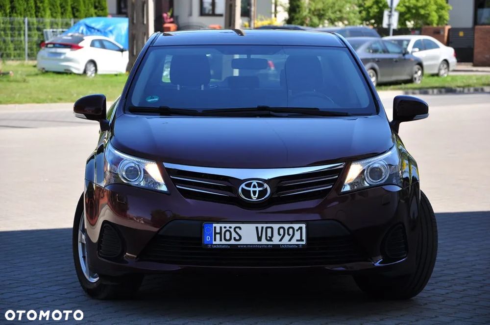 Toyota Avensis 1.6 Active - 16
