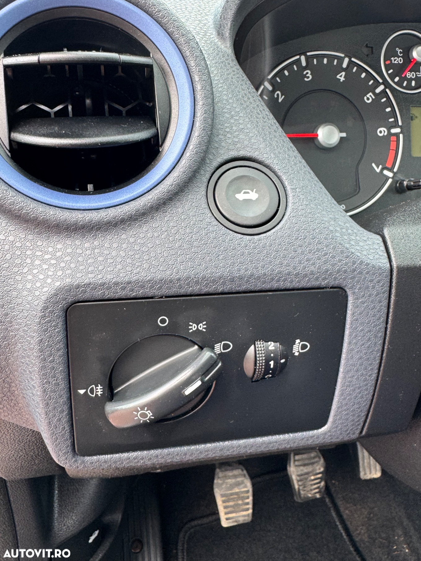 Ford Fiesta 1.3 Trend - 18