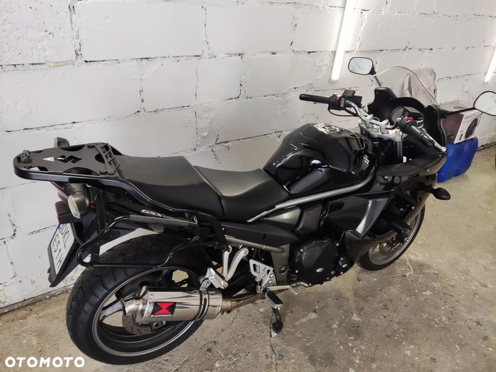 Suzuki GSX - 4