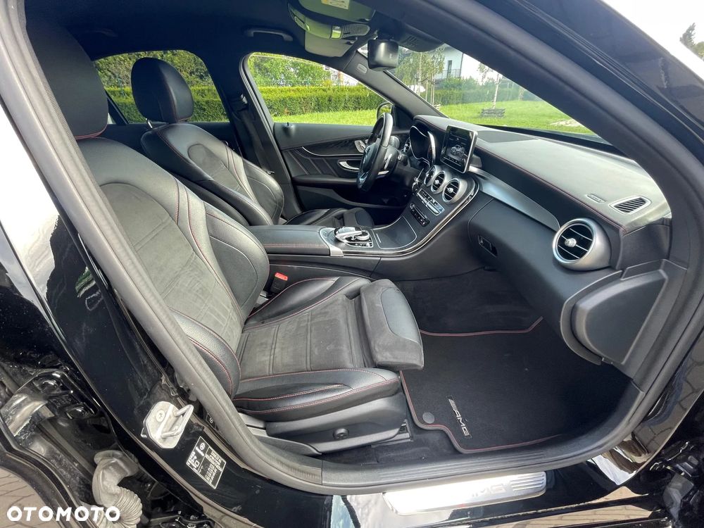 Mercedes-Benz Klasa C AMG 43 4-Matic - 13