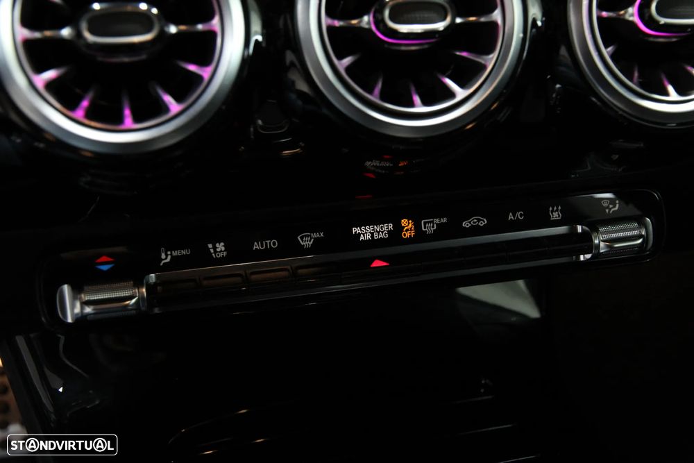 Mercedes-Benz A 250 e 8G-DCT AMG Line - 15