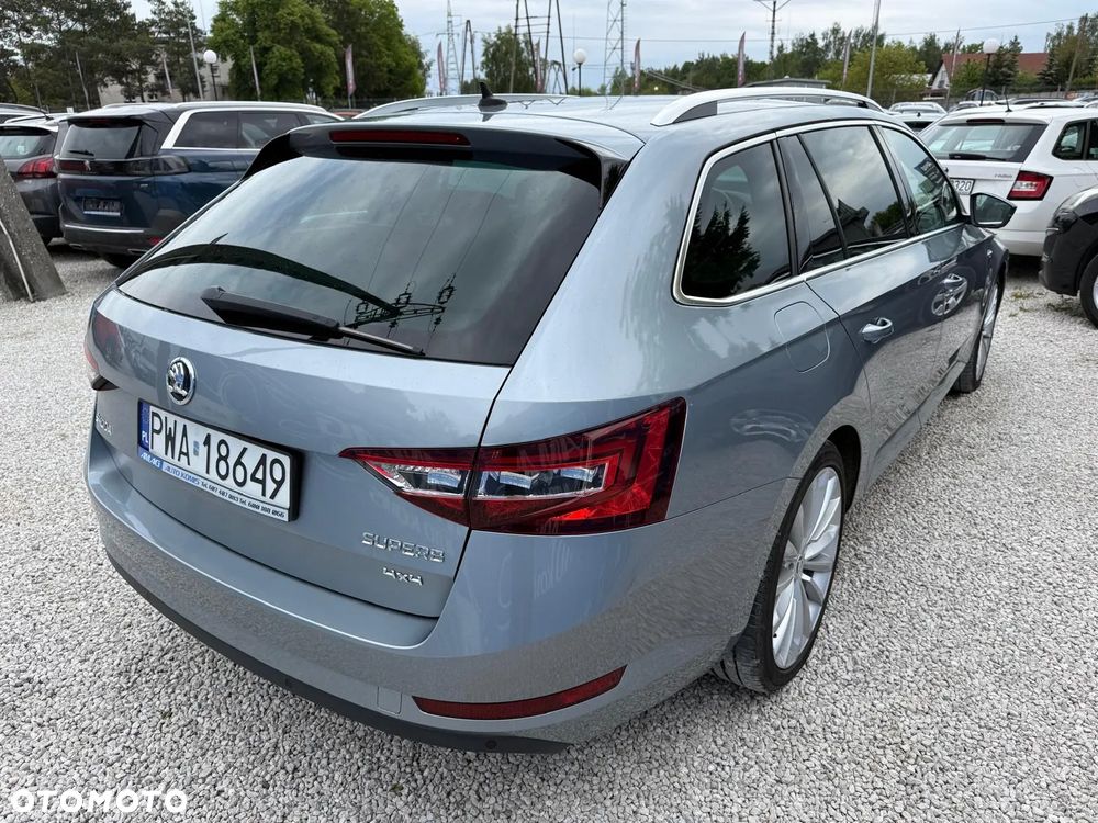Skoda Superb 2.0 TDI SCR 4x4 Ambition DSG - 13