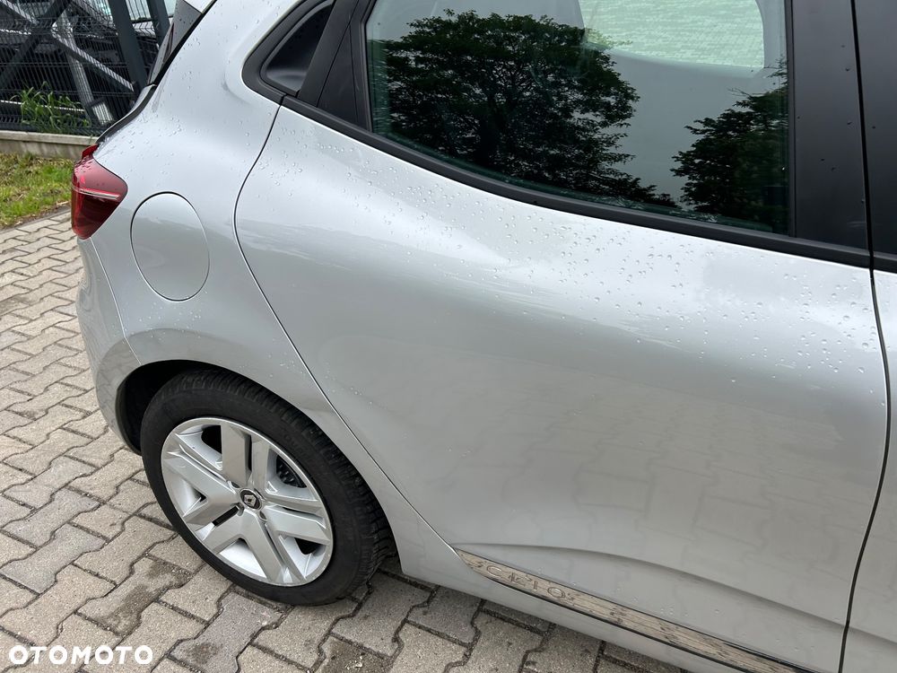 Renault Clio - 28
