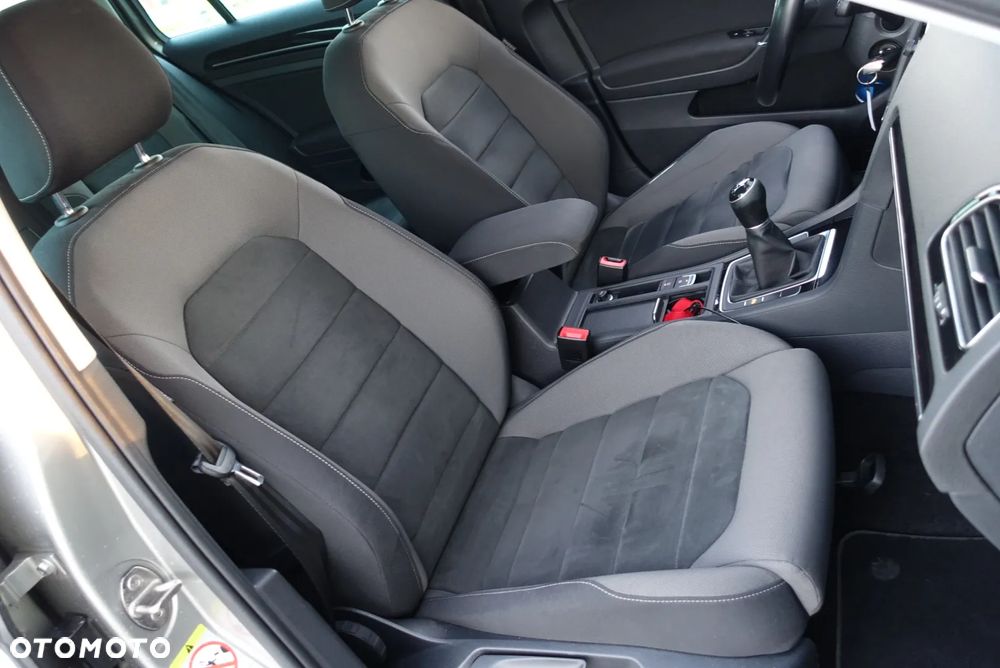 Volkswagen Golf Variant 1.5 TSI BMT Highline - 16