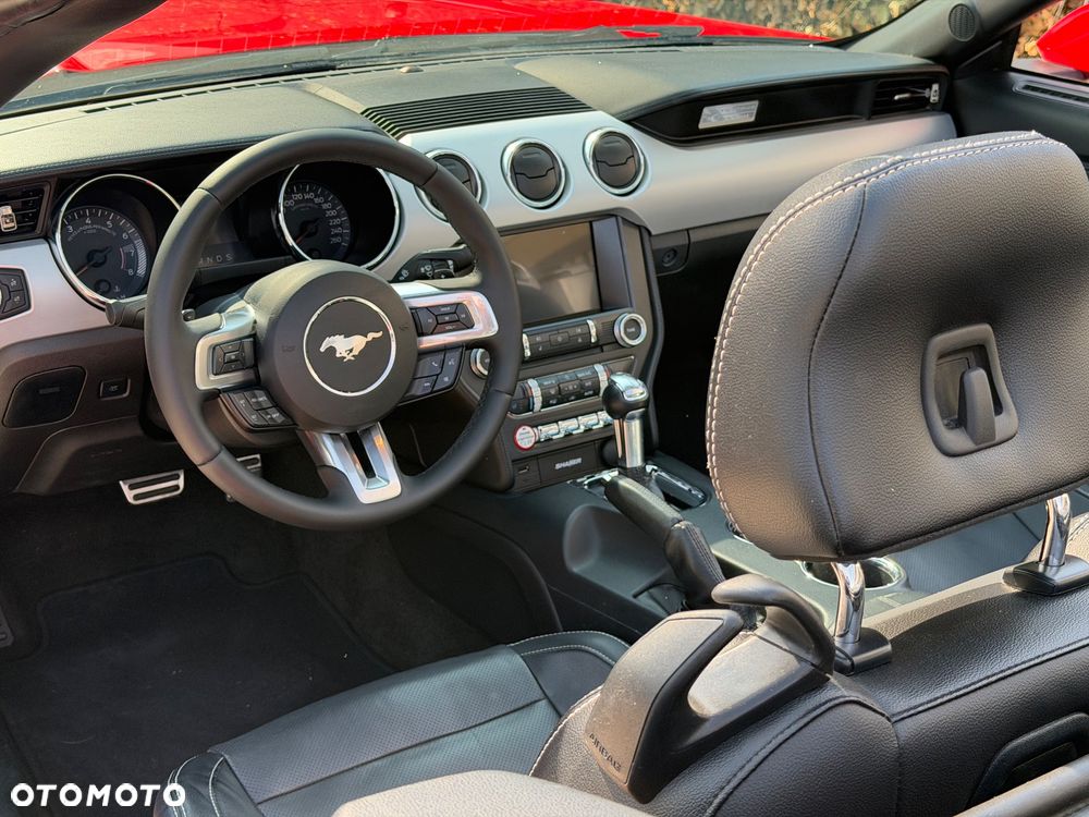 Ford Mustang - 17