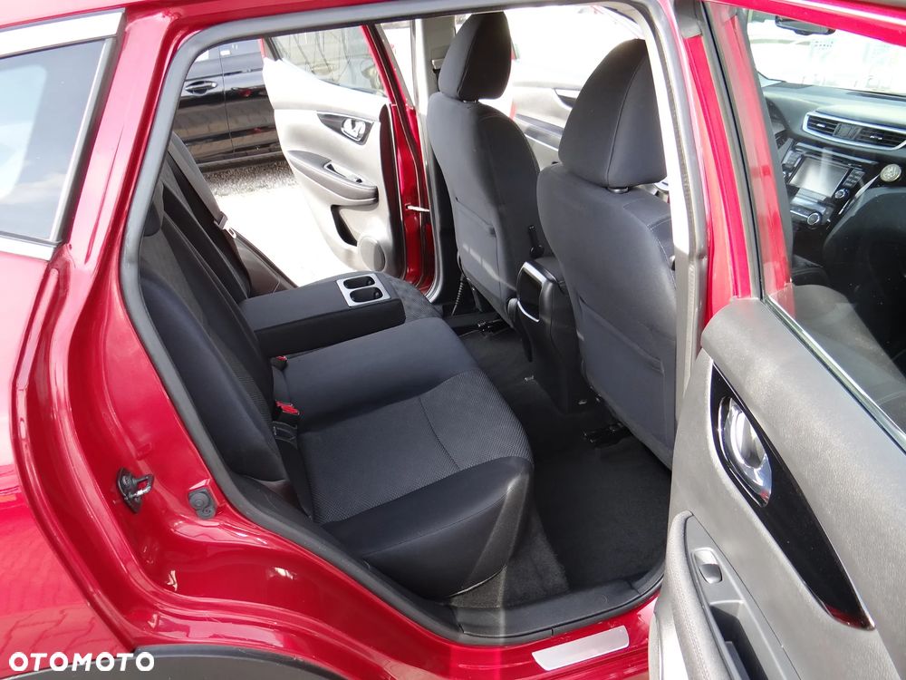 Nissan Qashqai 1.2 DIG-T Xtronic TEKNA+ - 36