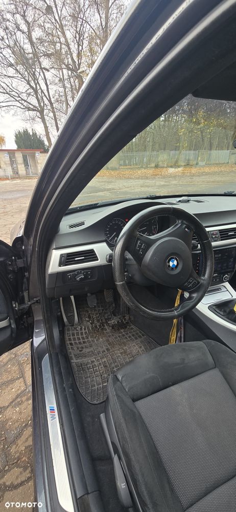 BMW Seria 3 318i - 11