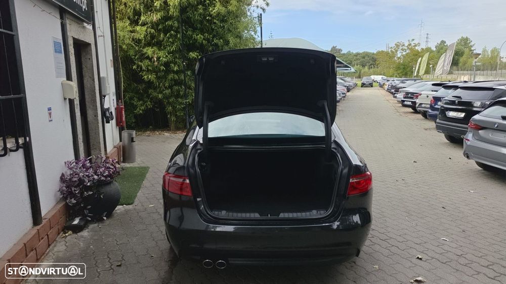 Jaguar XF 2.0 D Portfolio Aut. - 7