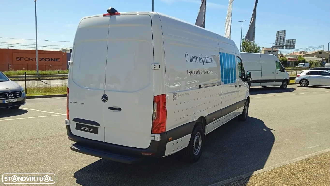 Mercedes-Benz E Sprinter 420/43 Furgão - 5