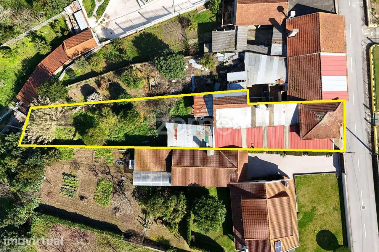 Moradia T4 | Bustos | Oliveira do Bairro | Garagem e Terreno - Grande imagem: 2/18