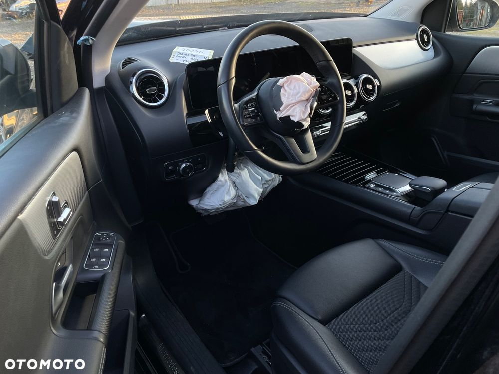 Mercedes-Benz Klasa B 180 7G-DCT - 8