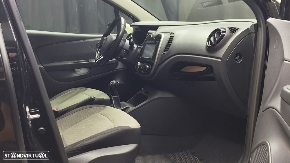 Renault Captur 1.5 dCi Exclusive - 10