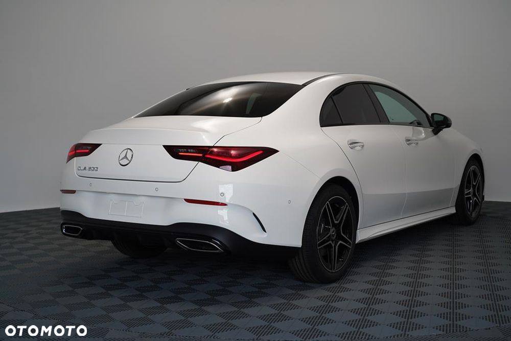 Mercedes-Benz CLA 200 mHEV AMG Line 7G-DCT - 4