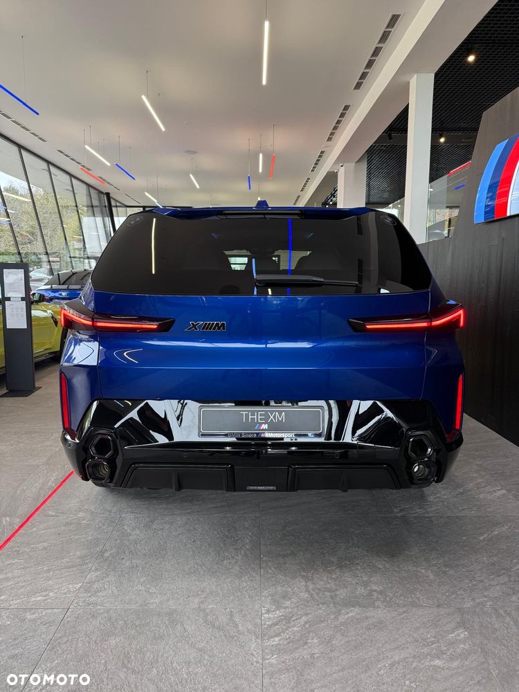 BMW XM - 4