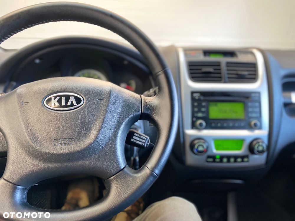 Kia Sportage 2.0 Tour 2WD - 25