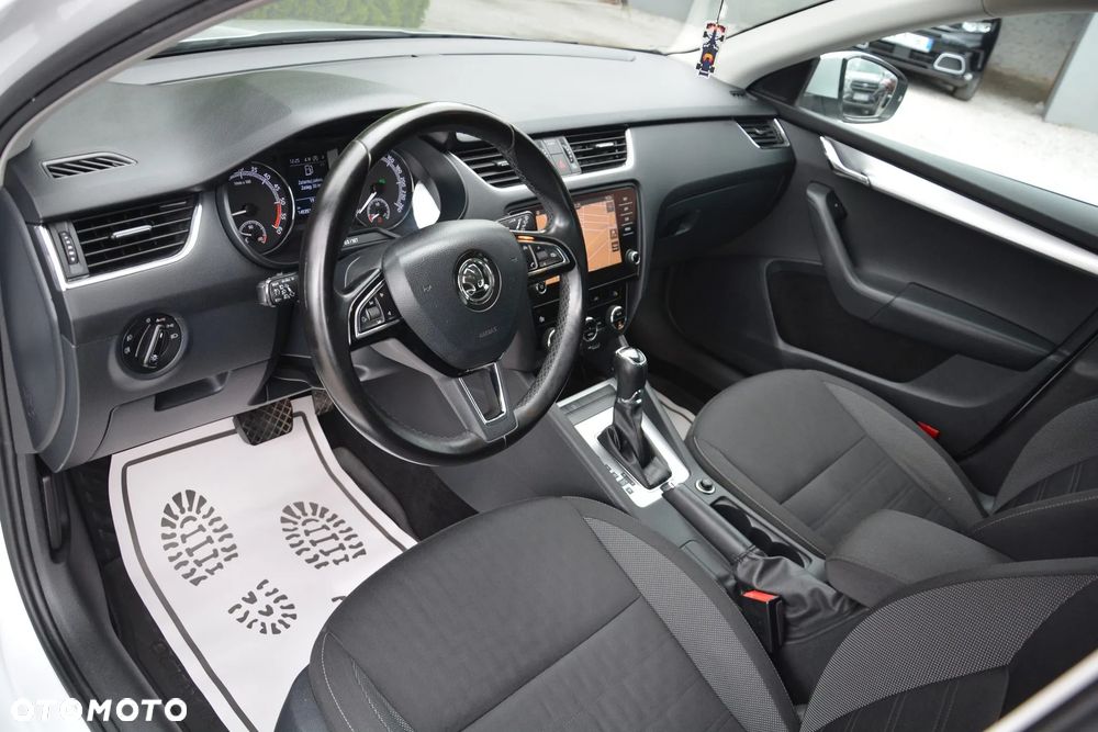 Skoda Octavia 1.6 TDI DSG Ambition - 12