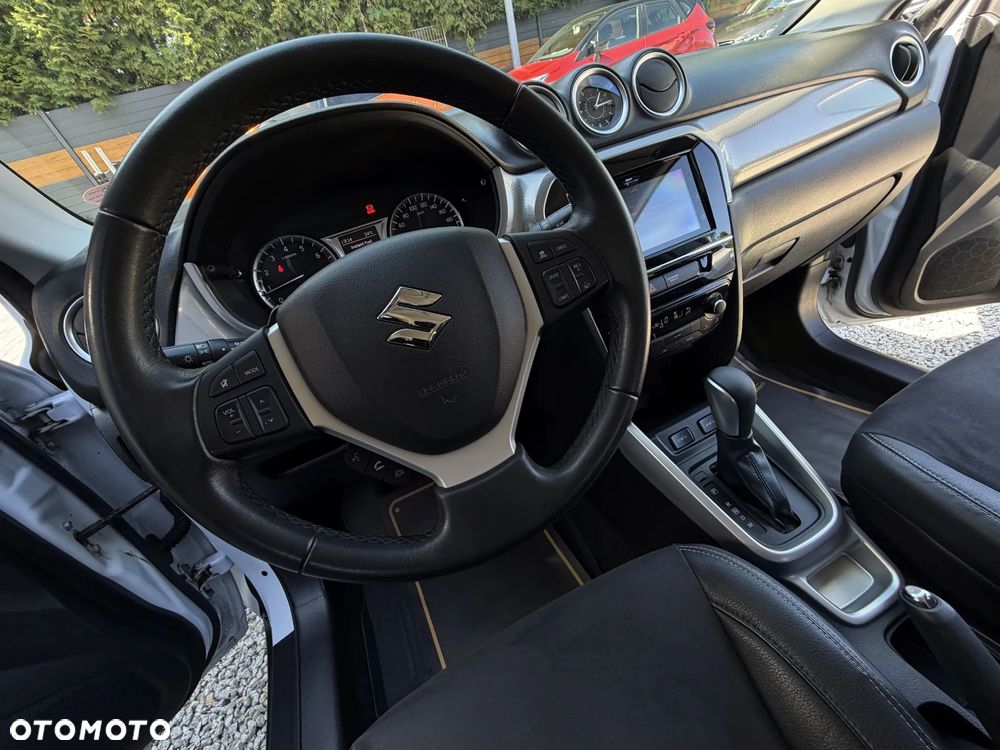 Suzuki Vitara 1.6 Premium 2WD - 29