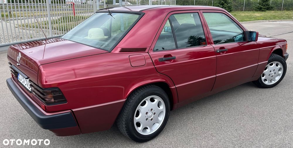 Mercedes-Benz W201 (190) - 22