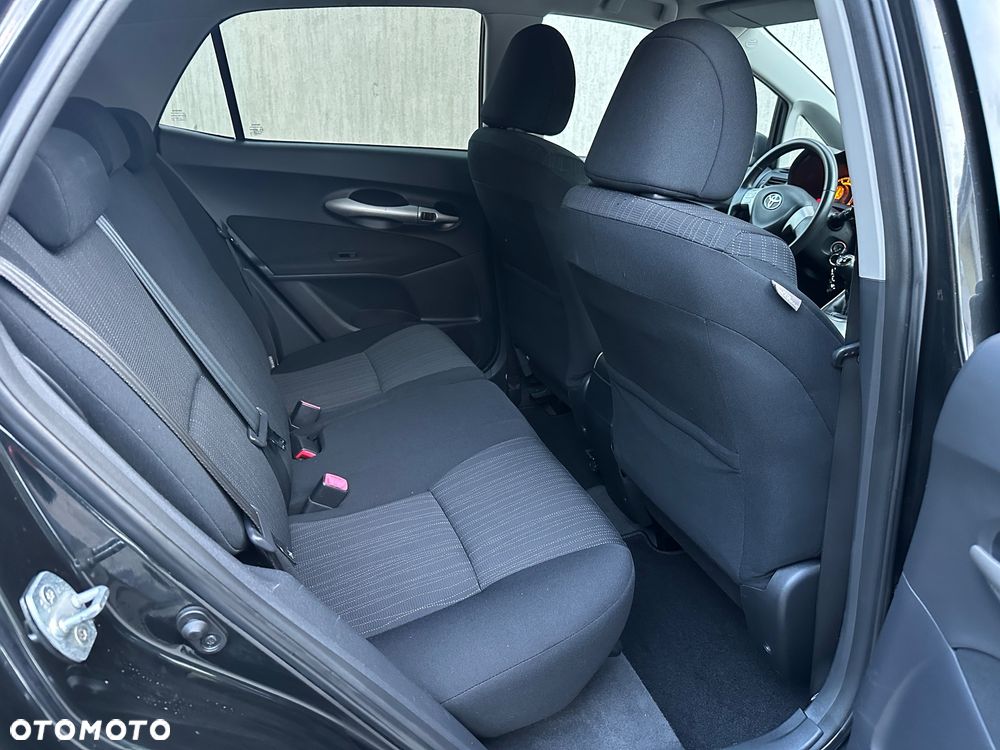 Toyota Auris 1.4 VVT-i Luna - 23