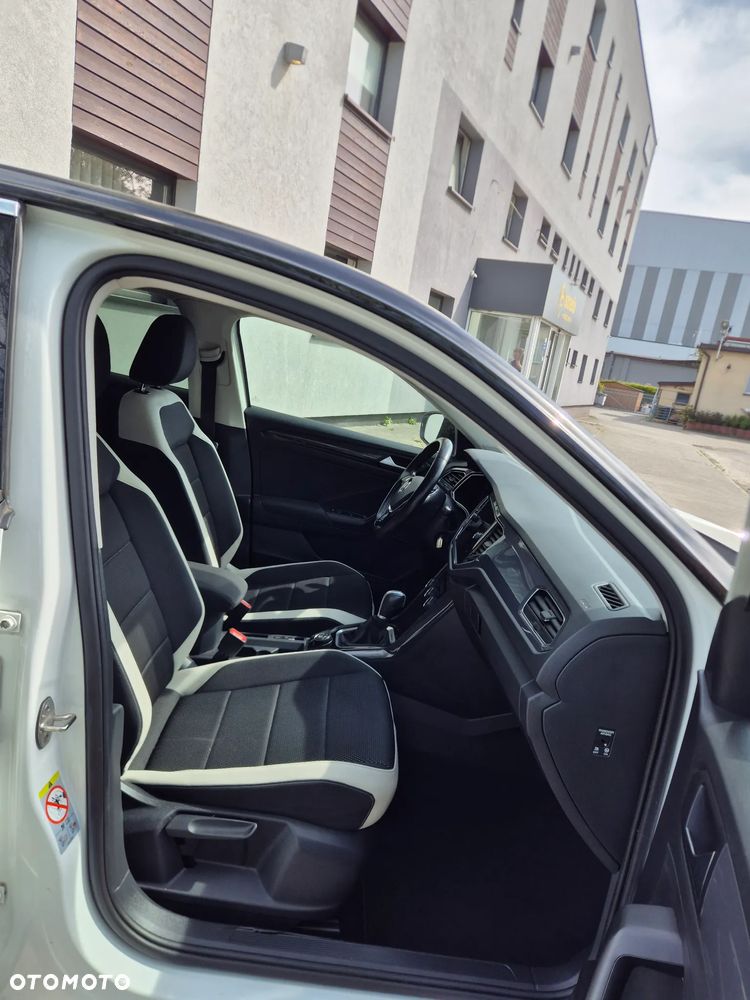 Volkswagen T-Roc 2.0 TDI SCR 4MOTION DSG Sport - 9