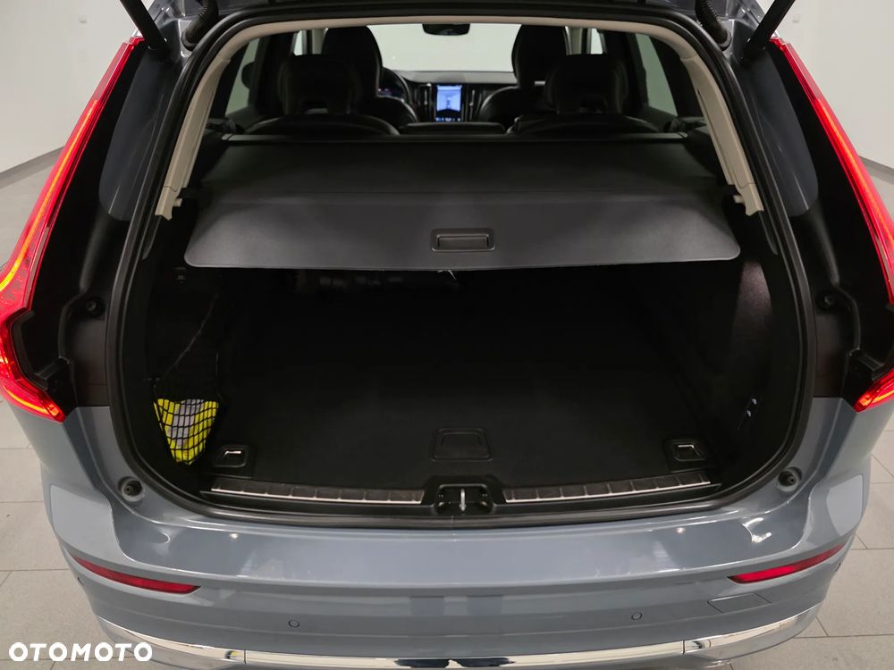 Volvo XC 60 B5 D AWD Geartronic Inscription - 40