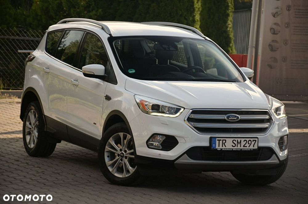 Ford Kuga - 2