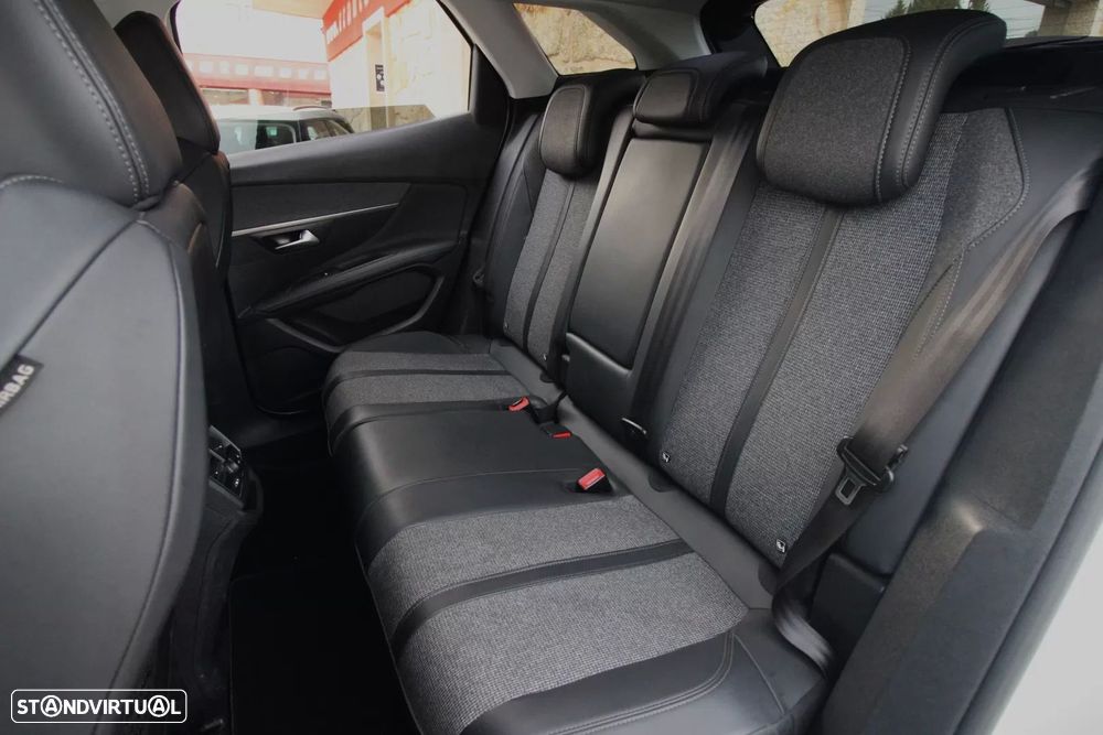 Peugeot 3008 - 16