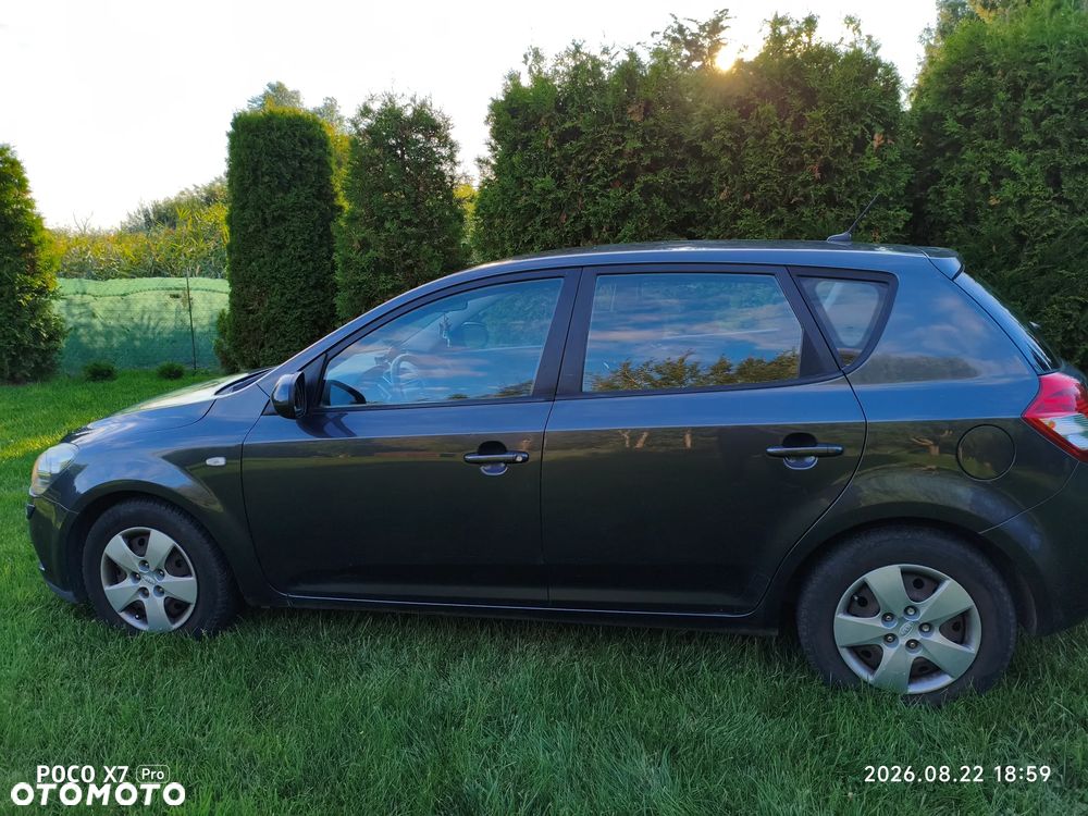 Kia Ceed 1.4 Comfort + - 5