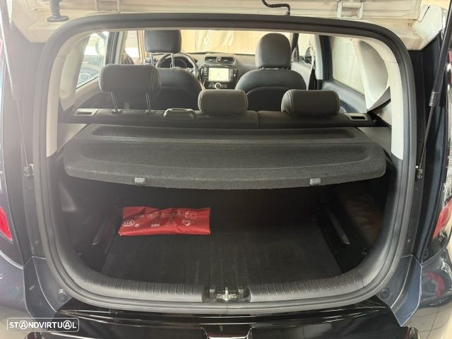 Kia Soul 1.6 CRDi TX - 26