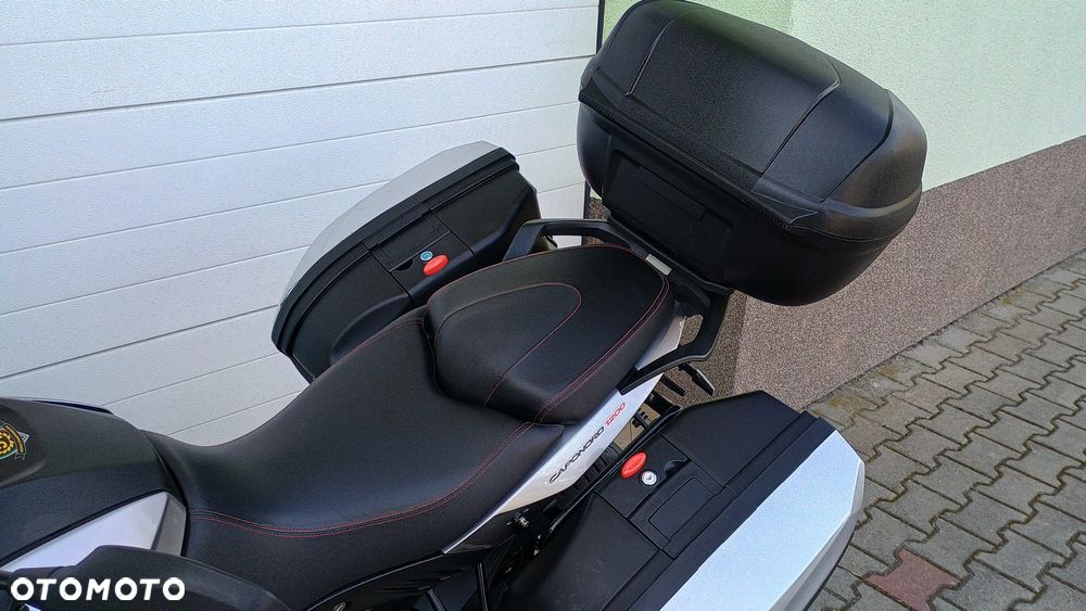 Aprilia Caponord - 8