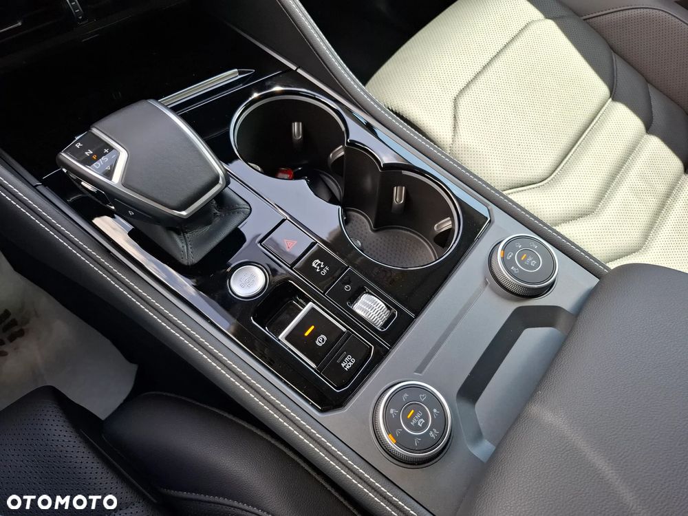 Volkswagen Touareg 3.0 V6 TDI 4Motion Elegance - 33