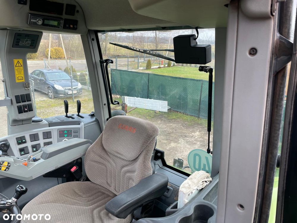 Claas AXION 810 - 12