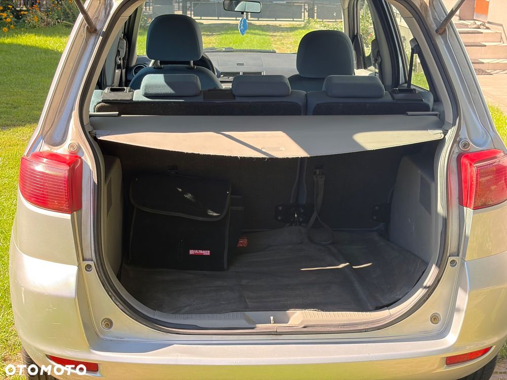 Mazda 2 1.4l Active - 13