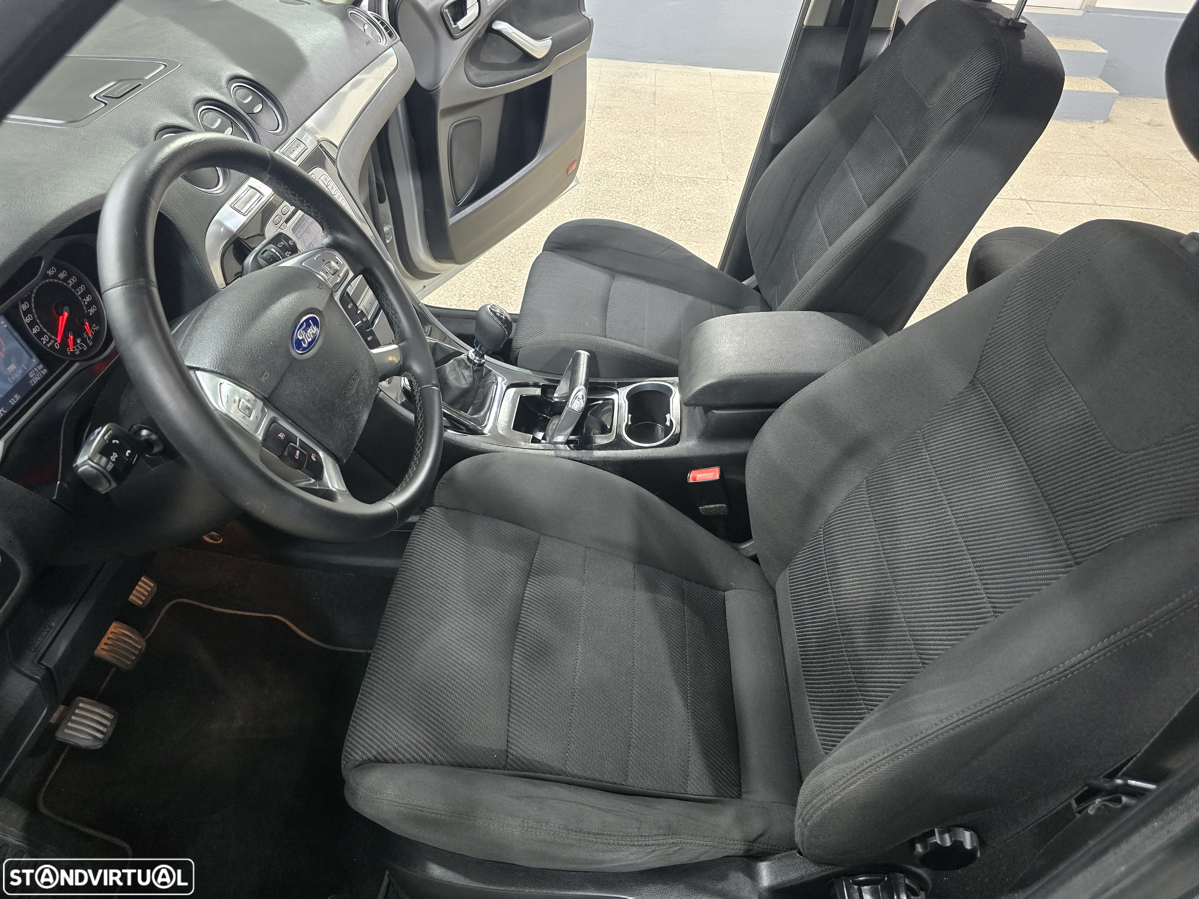 Ford S-Max 2.0 TDCi Titanium 7L - 13