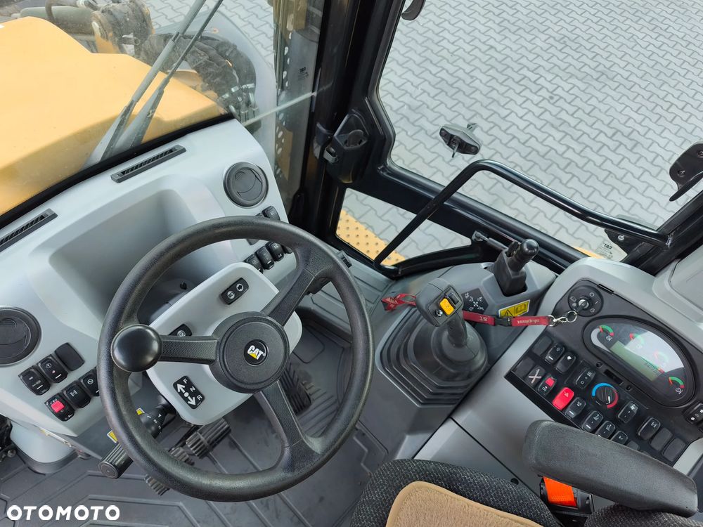 Caterpillar CAT 444F2 Caterpillar 2018 rok zadbana - 23