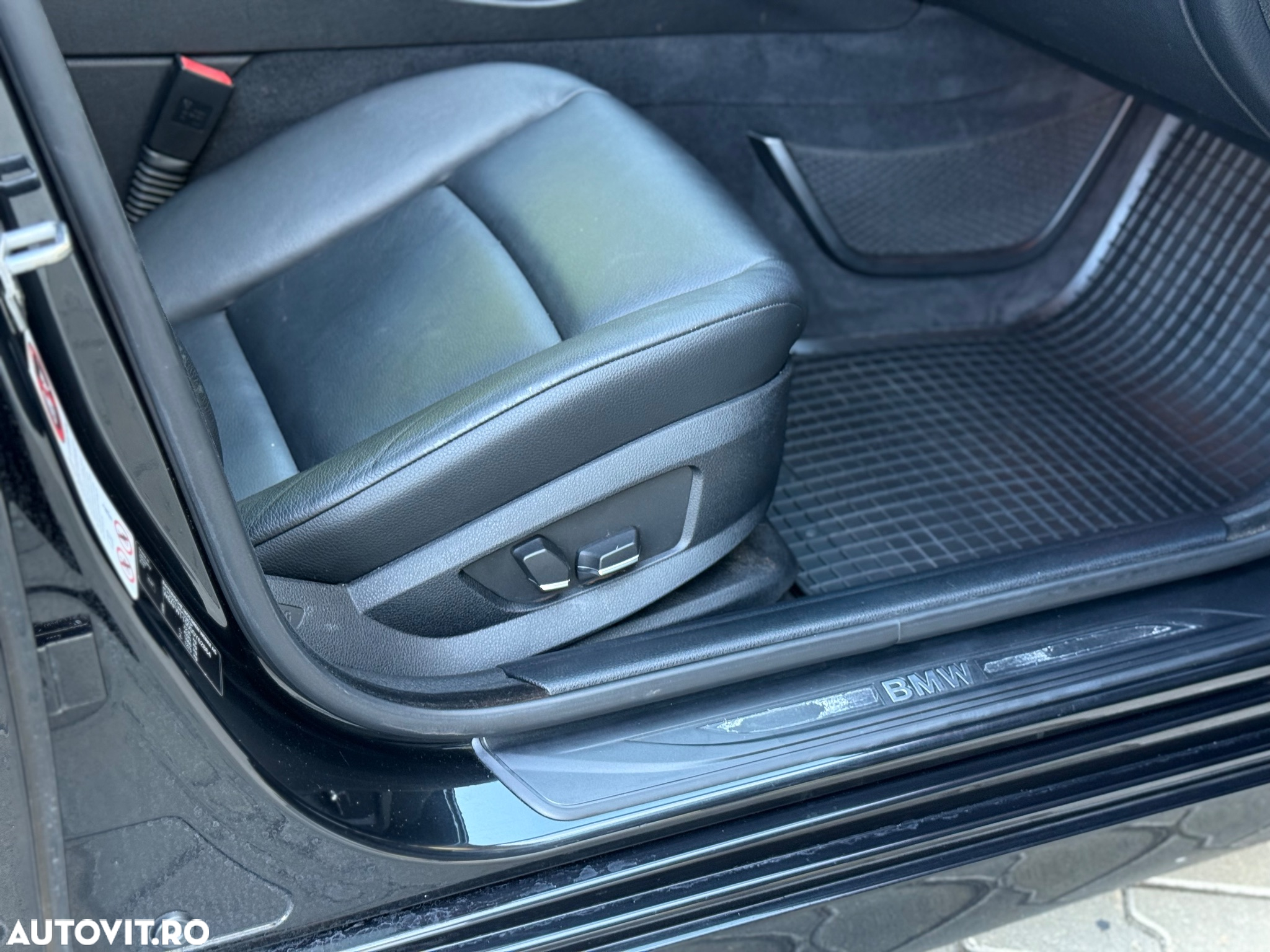 BMW Seria 5 520d Aut. - 11