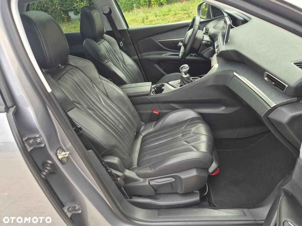 Peugeot 3008 HDi 115 Allure - 18