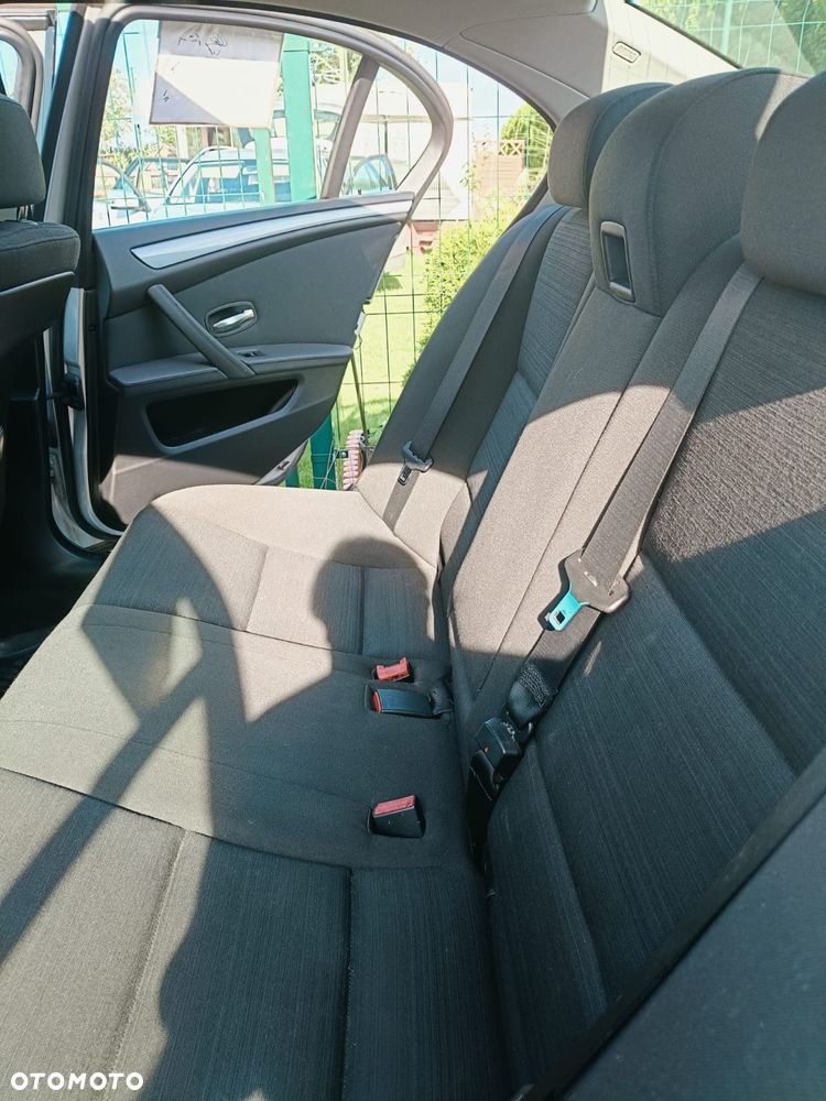 BMW Seria 5 520d - 7