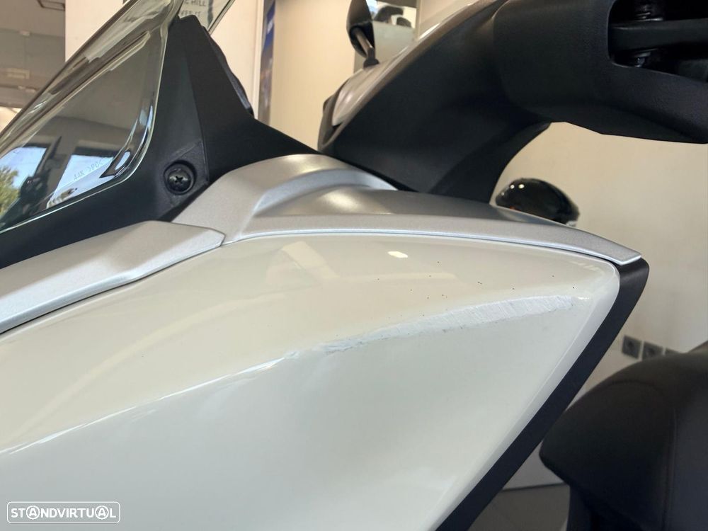 Suzuki Burgman 125 EX - 11