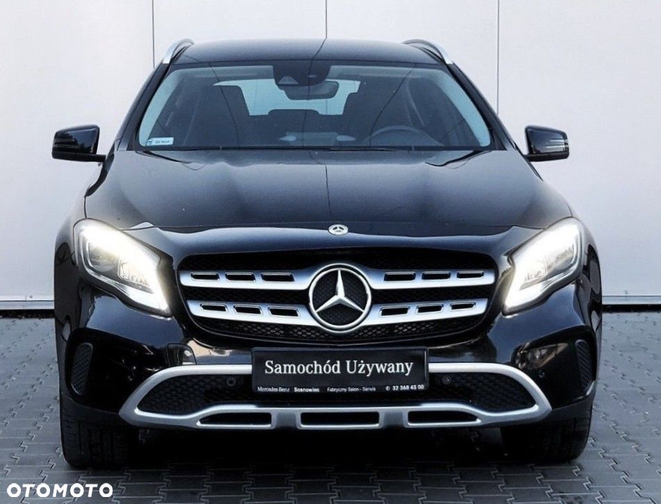 Mercedes-Benz GLA 200 7G-DCT AMG Line - 2
