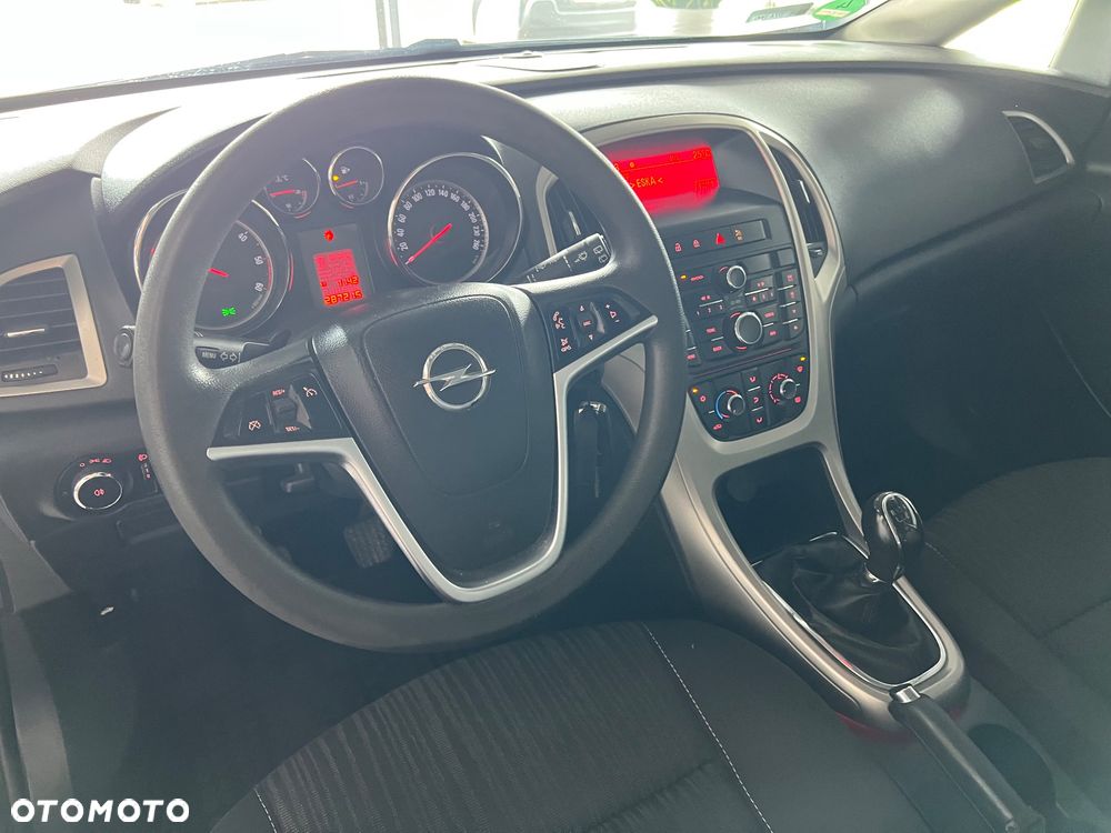 Opel Astra - 11