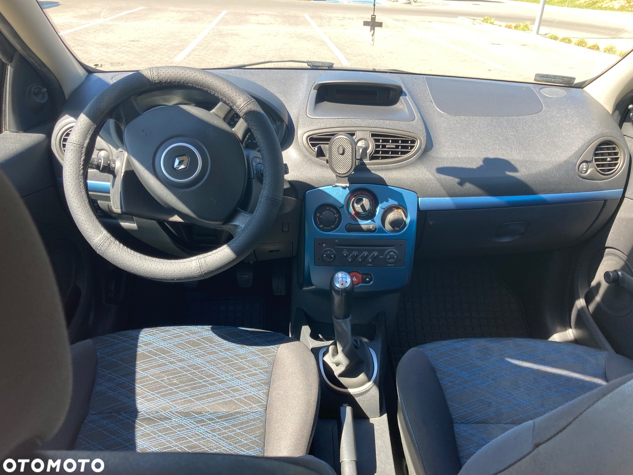 Renault Clio 1.2 16V Authentique - 4