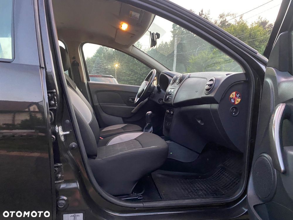 Dacia Sandero 0.9 TCe SL Celebration S&S - 9